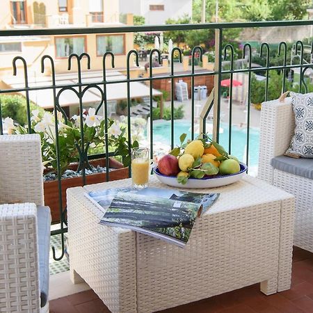 Les Suites Des Tout Le Monde Sorrento Buitenkant foto